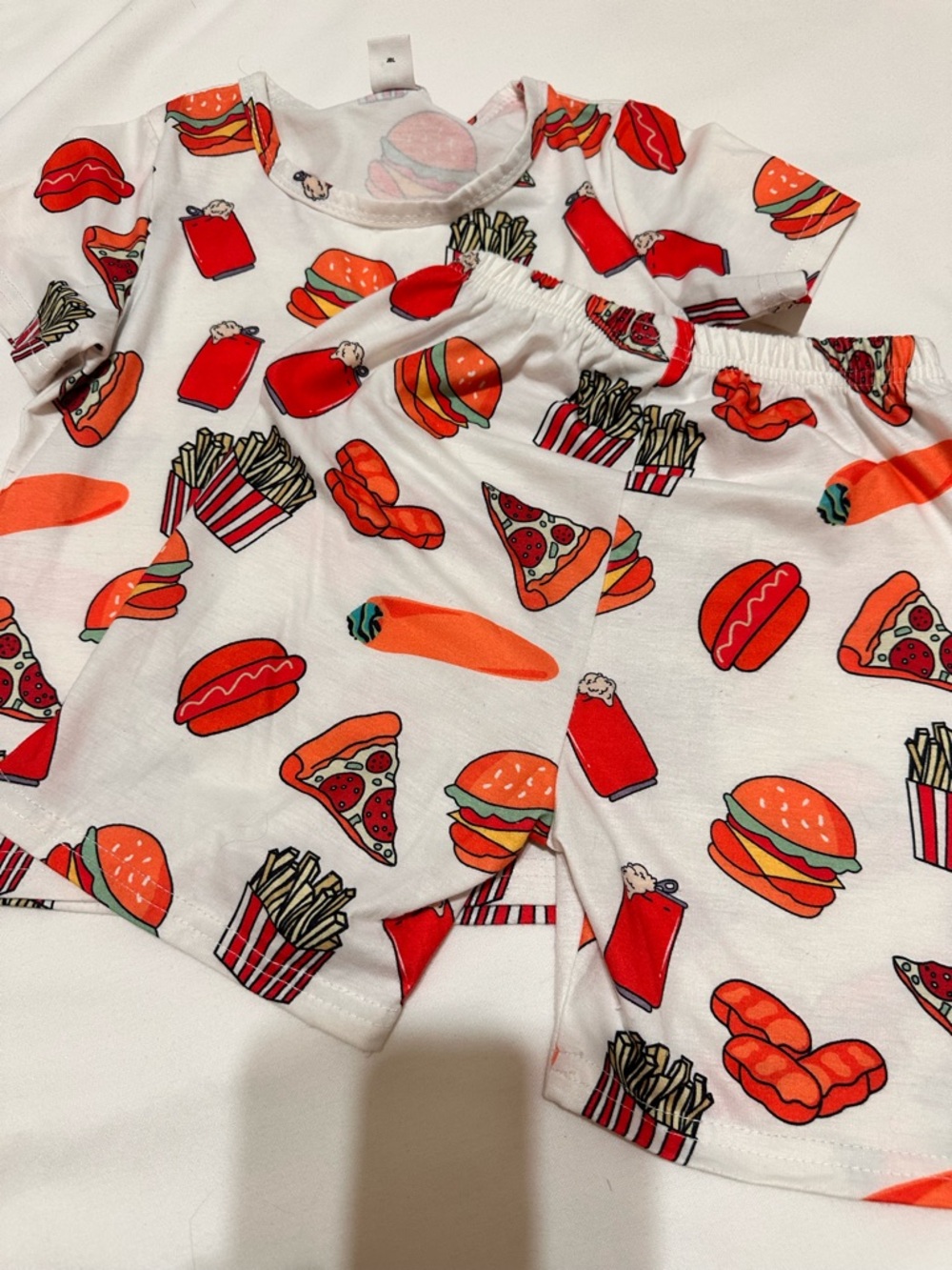 SHEIN White Kids Set with Red & Orange Fast Food Print - Picture 4 of 4